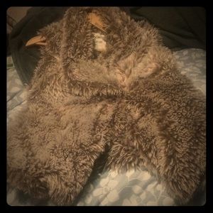 Fur vest medium brand Dylan